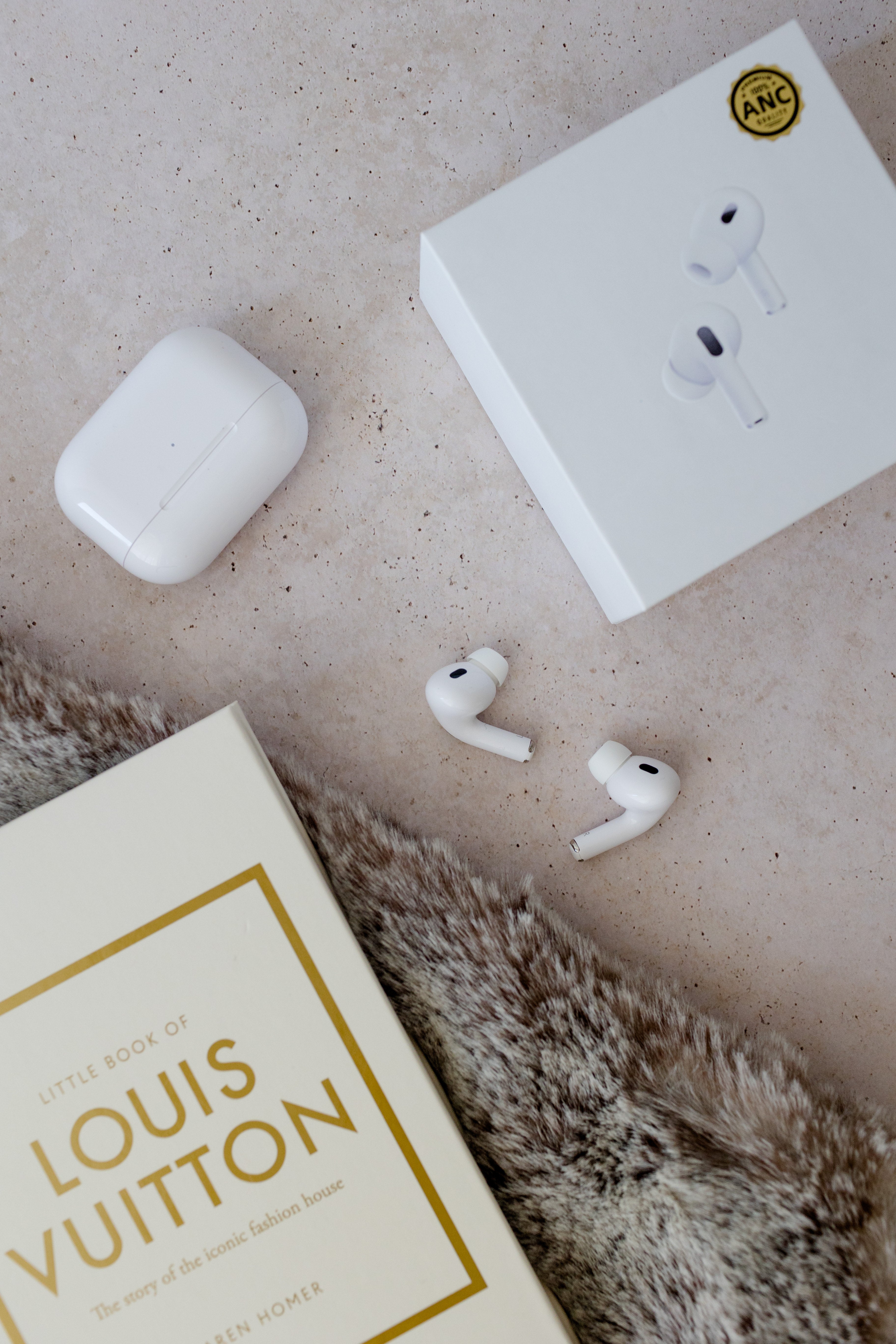 InPods Pro 2 com caixa Magsafe (Type C- Type C)